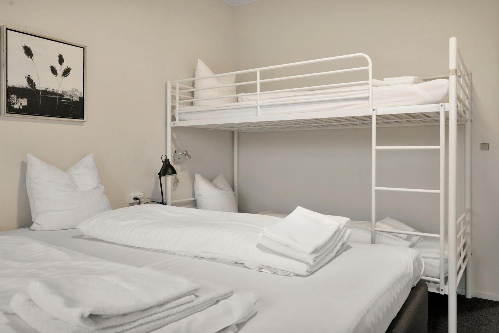 Hotel Варде Екстериор снимка