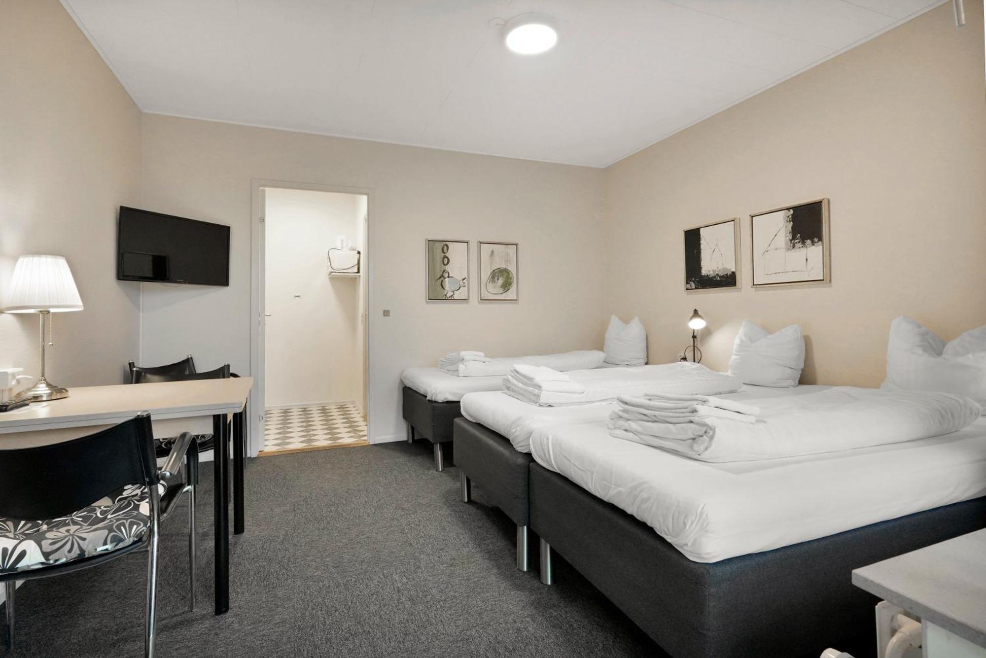 Hotel Варде Екстериор снимка