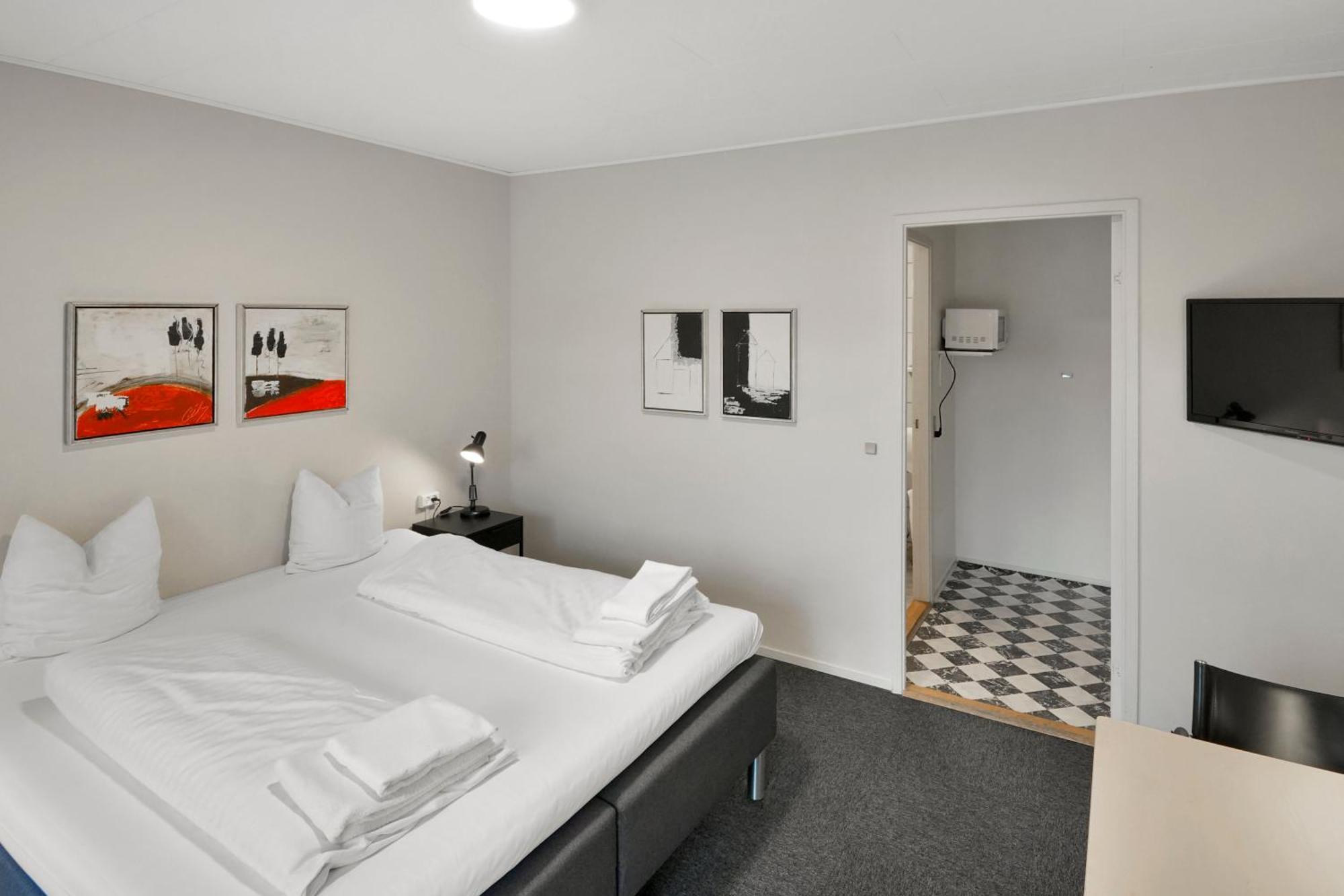 Hotel Варде Екстериор снимка