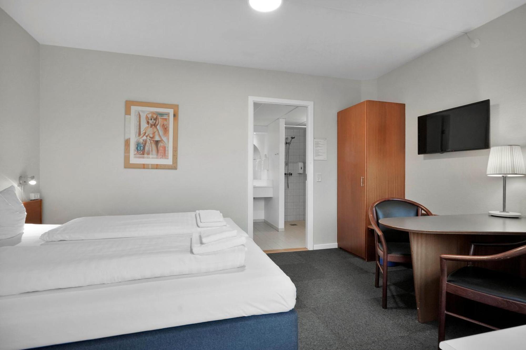 Hotel Варде Екстериор снимка