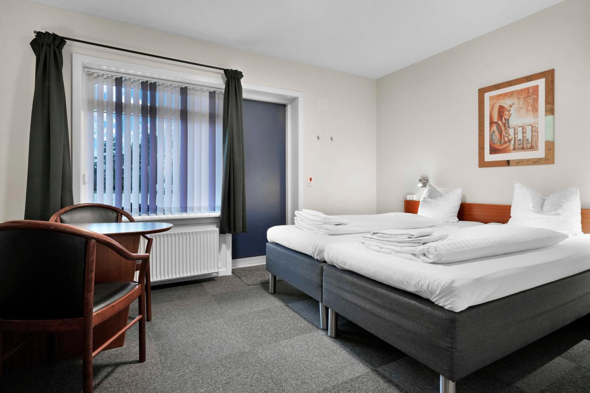 Hotel Варде Екстериор снимка