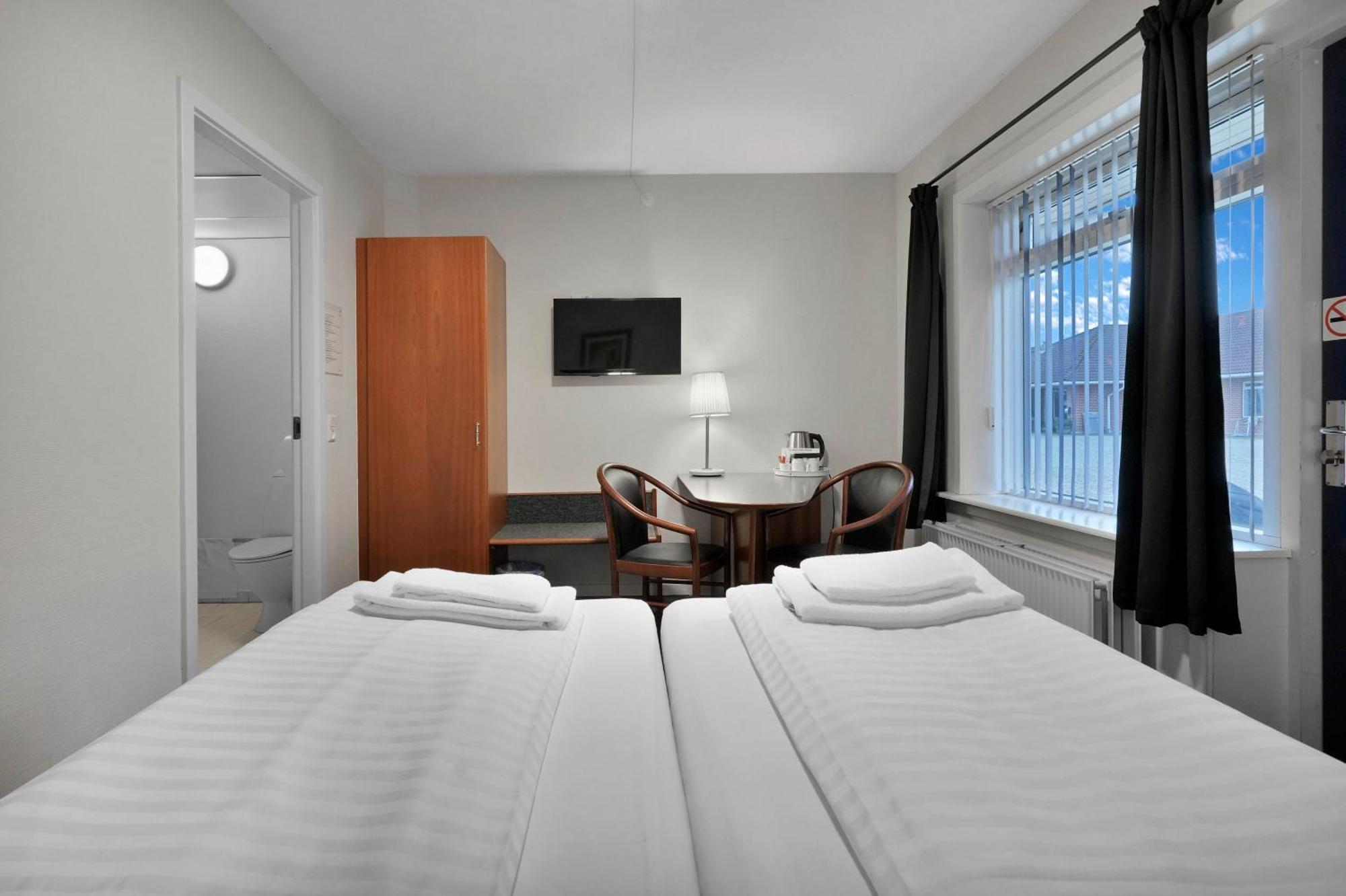 Hotel Варде Екстериор снимка