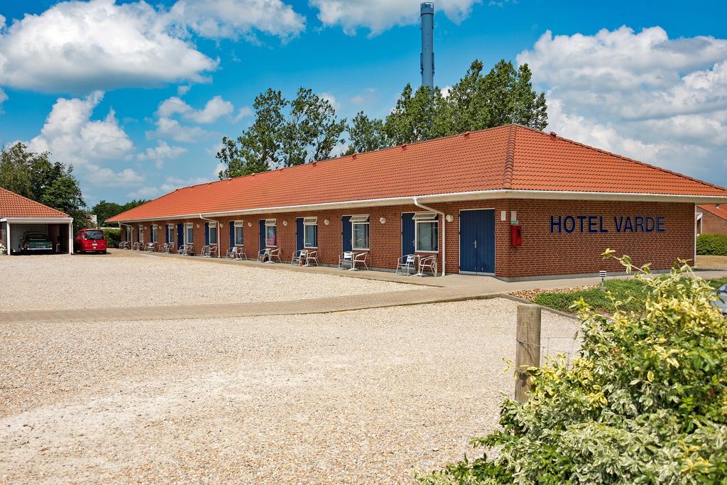 Hotel Варде Екстериор снимка